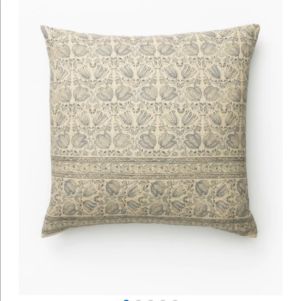 NWOT! McGee and Co. Danny Floral Print Pillow Covers